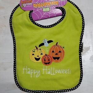 Halloween Baby Bibs New with Tags Pumpkins Babies2Grow